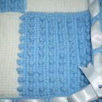 Mavi-Krem Nakışlı Bebek Battaniyesi